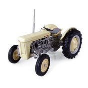 TRAKTOR FERGUSSON TO 35 1957 Universal Hobbies UH-4991